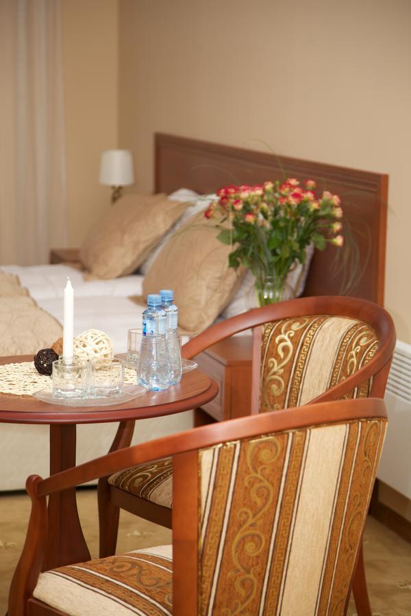 Dioskuria Hotel 3*
